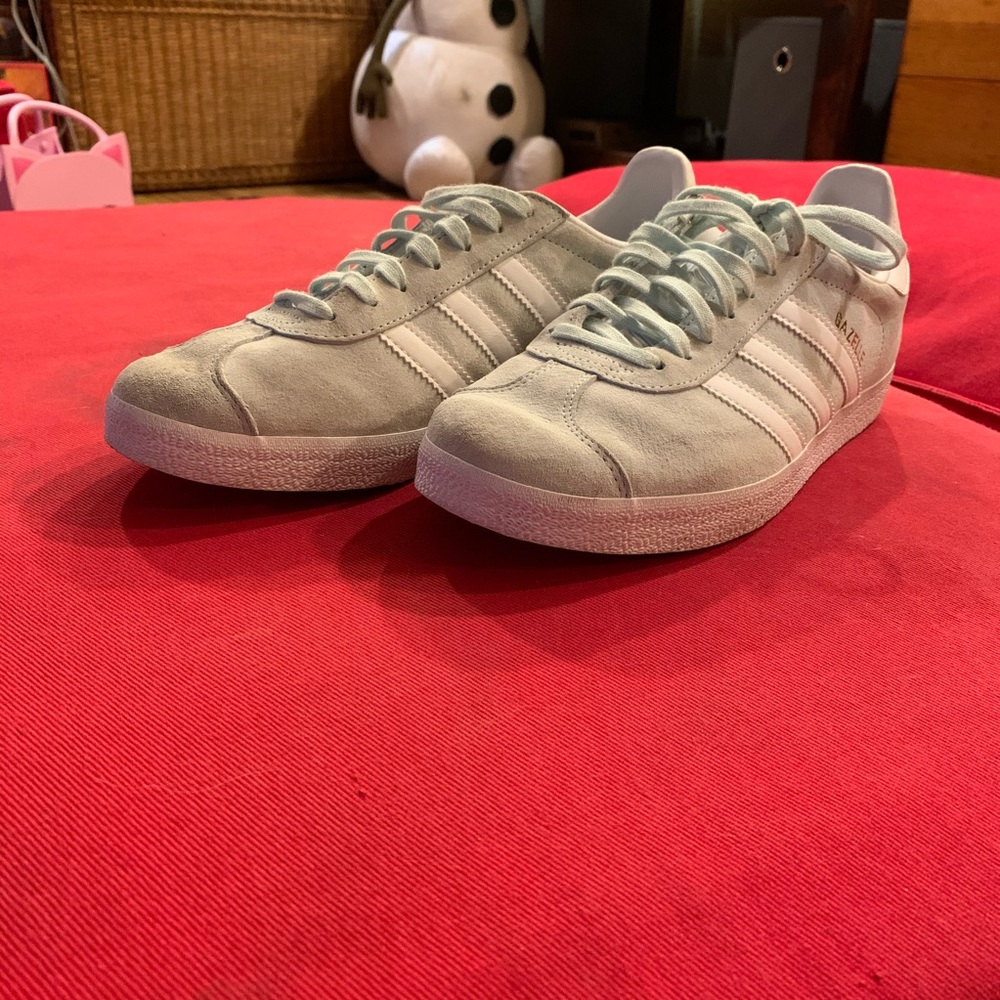 Adidas mint green gazelle